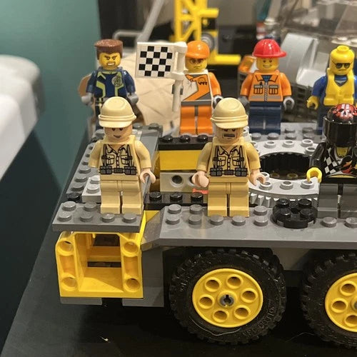 MEOW Large Lot Of Mostly MEOW City 7249 7248 Construction Minifigs Vehicles
