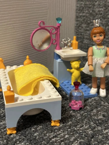 LEGO BELVILLE: Flora's Bubbling Bath (5837)