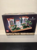 LEGO Icons Fountain Garden 10359 Building Kit - New In Box!