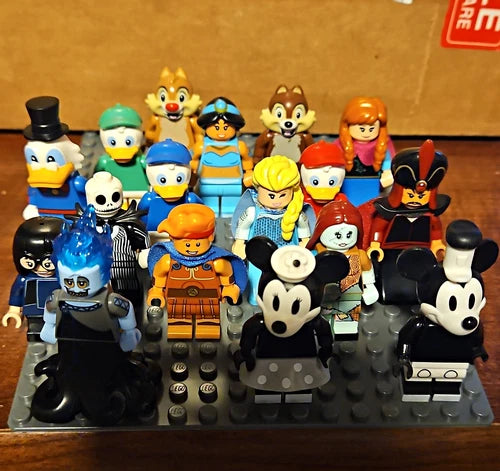 MEOW Minifigures Disney Series 2 17/18 W/accessories