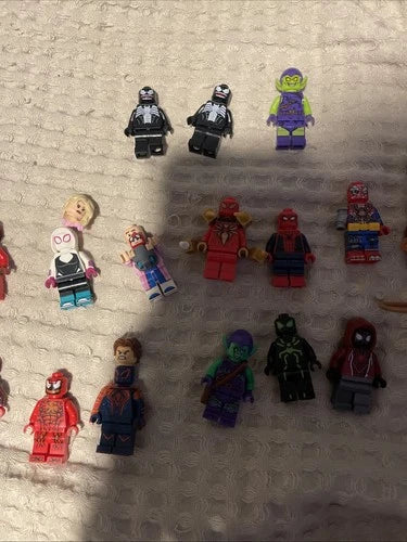 RARE SPIDERMAN INTO THE SPIDER VERSE MEOWS/ SPIDERMAN HOMECOMING MEOWS