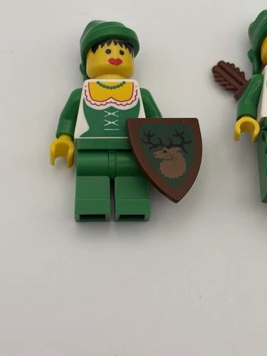 Lego Castle Forestwoman 2x Both Versions Great Condition Cas319 Rare No Cracks
