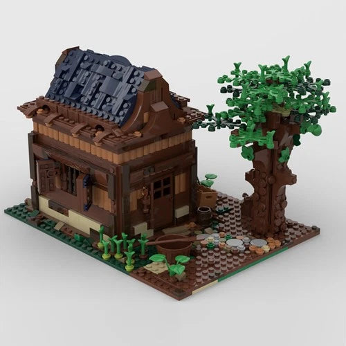 Modular Building: Little House with Tree and Interior 1141 Pieces Construction