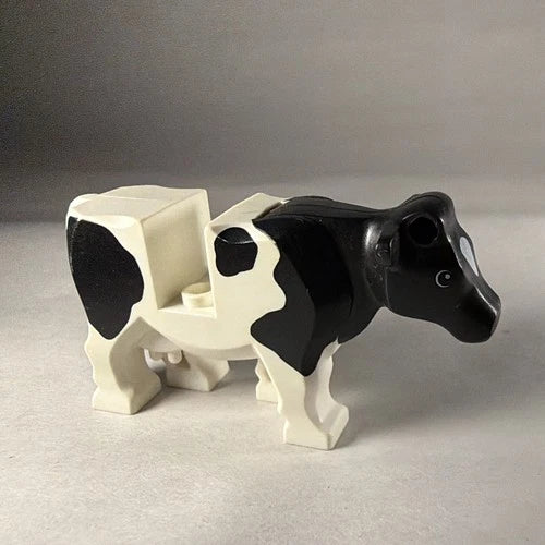 LEGO Kingdoms Peasant Maiden Minifigure cas490 Spotted Horse Holstein Cow Lot