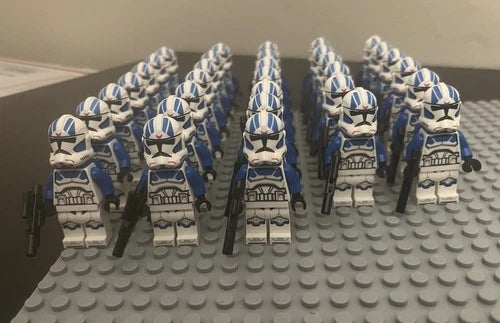 LEGO Star Wars 501st jet pack trooper 75280 lot (33)