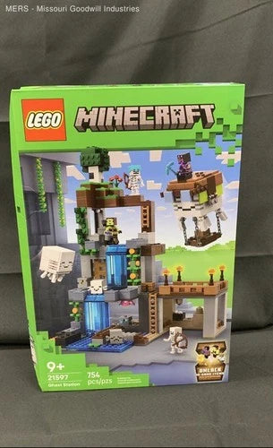 MEOW Minecraft Ghast Station Toy for Kids 21597 - Damaged Box
