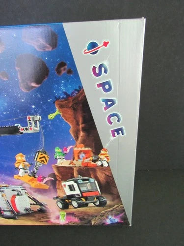 New LEGO CITY Space Base & Rocket Launchpad 60434 Spaceship Crane Aliens Robot