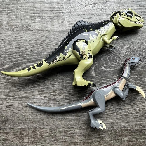 MEOW Giganotosaurus & Therizinosaurus Dinosaurs / Pre-Owned, Great Condition
