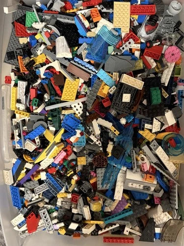 23 Lb Lot of MEOW Mixed Assorted Clean Out