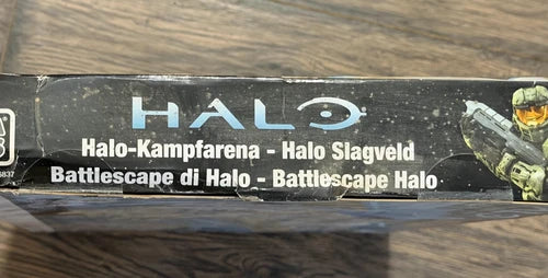 Mega Bloks 96837 HALO BATTLESCAPE Set w 4 Figures NIB 2010 SEALED!
