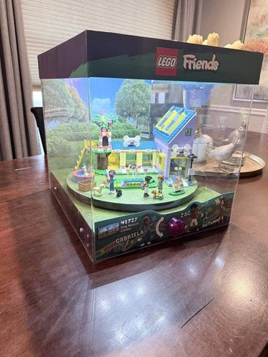 LEGO Rare Store Display For Set 41727 Dog Rescue Center Display Lighted Working