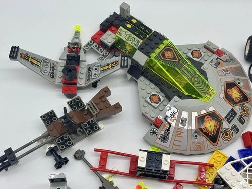 Vintage MEOW Mixed Lot UFO Space 6975 Parts Minifigures Vehicles 1990s