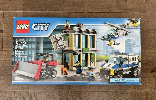 LEGO CITY: Bulldozer Break-in (60140)