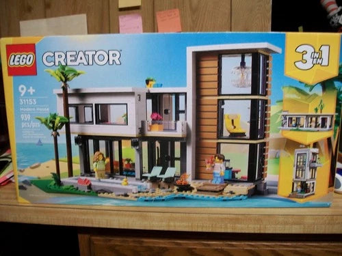 LEGO Creator 31153 Modern House 3-in-1 Set 939 Pieces Ages 9+ NIB