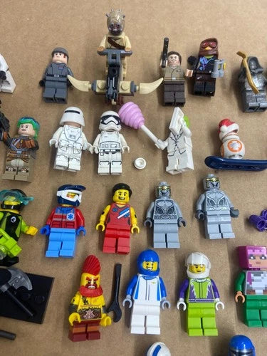 assorted LEGO Minifigure Lot star wars batman minecraft joker dc