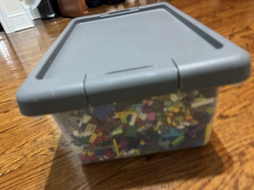 2 MEOW Bulk Lot Mixed Pieces Multicolor Plastic Bricks in Storage Box.