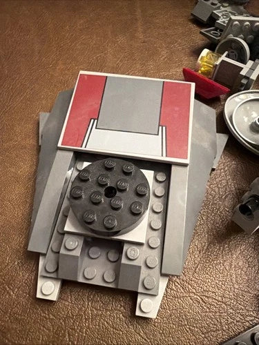 LEGO Star Wars AT-TE Walker (7675) Incomplete, Missing Pieces
