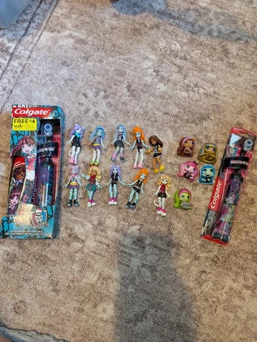 RARE LOT Mega blocks monster high, Monster Space Monsters And TWO TOOTHBRUSHES