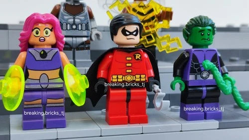 LEGO DC Teen Titans Minifigures Lot 5 Starfire Cyborg Beast Boy Robin Bumblebee