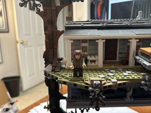 MEOW Stranger Things The Upside Down 75810 Set - Incomplete