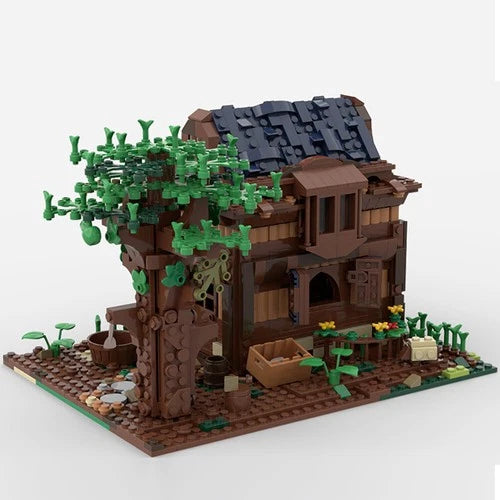 Modular Building: Little House with Tree and Interior 1141 Pieces Construction