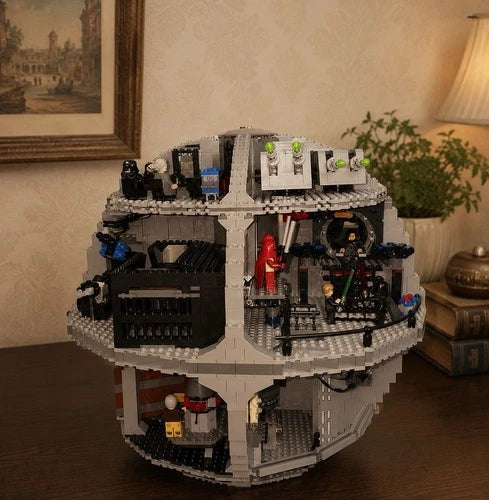 Death Star Style Building Blocks Set Space Station Display Model No Box MOC