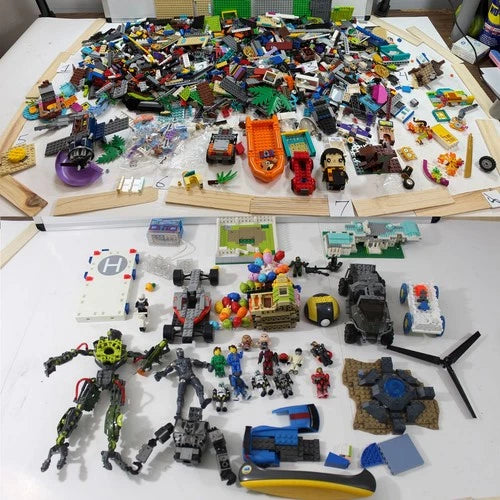 MEOW Lot 13 LB Minifigures Harry Potter Spider-Man Technic City Mega Bloks Halo