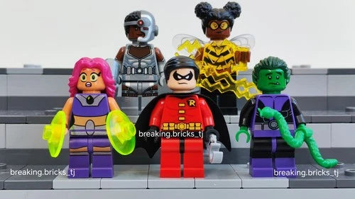 LEGO DC Teen Titans Minifigures Lot 5 Starfire Cyborg Beast Boy Robin Bumblebee