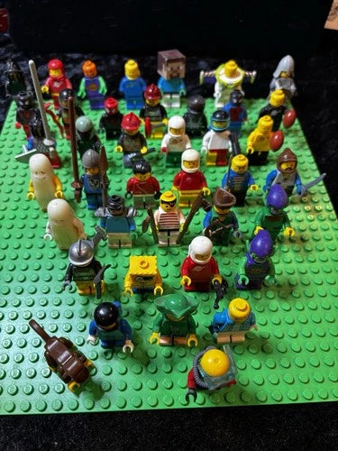 LEGO Minifigures Minifigs Lot of 40 + Accessories Bulk Various Some Old