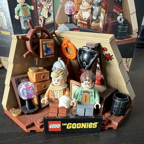 MEOW Ideas The Goonies The Walshes' Attic Complete Set with Box 18+