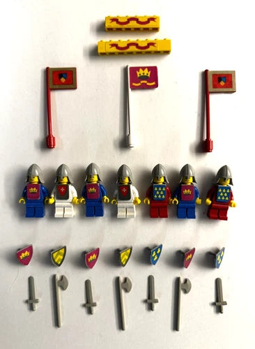 Lego Vintage Castle Minifigures Knights 6075 375 Yellow Castle weapons flags