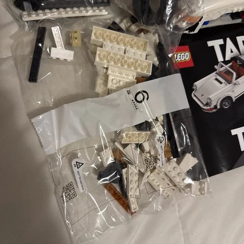 MEOW ICONS PORSCHE 911 TARGA TURBO 10295 Building Set Parts Car NO BOX READ