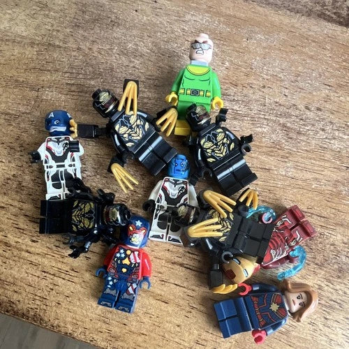 LEGO marvel lot! 95% complete rare figs