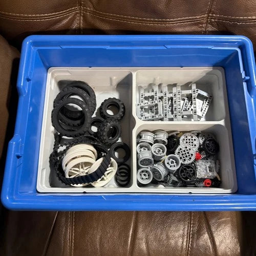 LEGO 9695 Mindstorms NXT Resource Education Set 817 Pieces