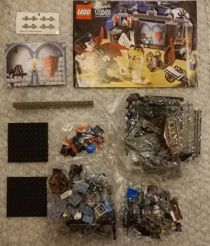 MEOW Studios 1381 Vampire's Crypt Hunchback Monster NEW - SEALED BAGGIES NO BOX
