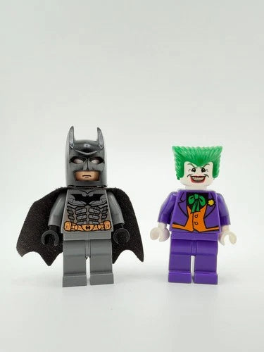 LEGO Batman 7888 Tumbler Minifigure Lot Batman bat024 Joker bat005 Accessories