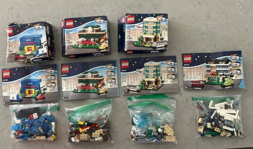 Lot of 4 LEGO Toys R Us Bricktober Sets 40141 40142 40143 40144 - All Complete