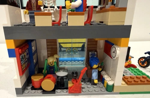 MEOW City 60329 School Day - complete with box and manuals and extra pieces