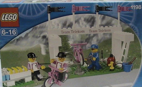 LEGO Town Set 1198 Service Team - 2 Bikers with Service Tools New Sealed