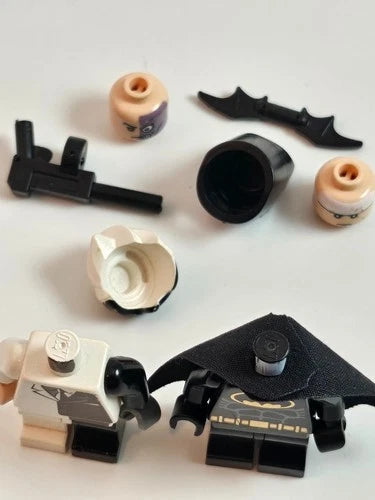 LEGO Batman 2006 Two-Face bat004 Batman bat002 Minifigure Lot Vintage 7781