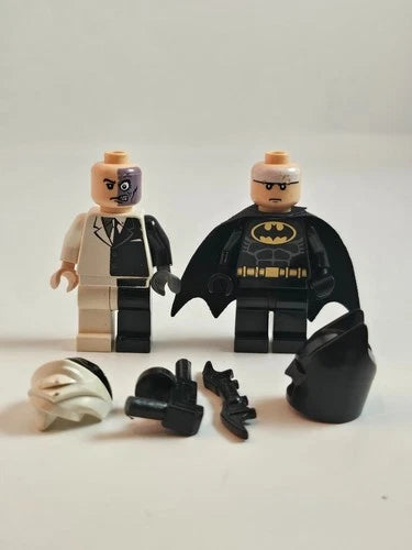 LEGO Batman 2006 Two-Face bat004 Batman bat002 Minifigure Lot Vintage 7781