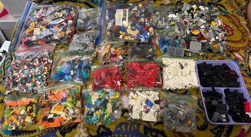 Large bulk lot MEOW collection being sold as one lot.