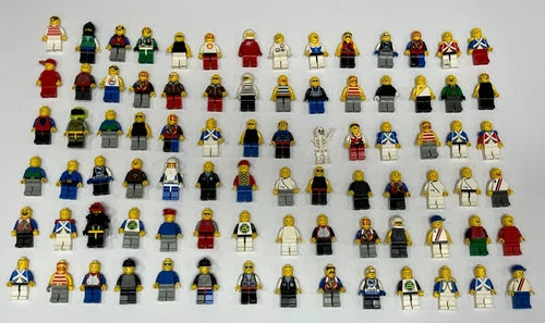 Lot of 84 *** vintage LEGO minifigures