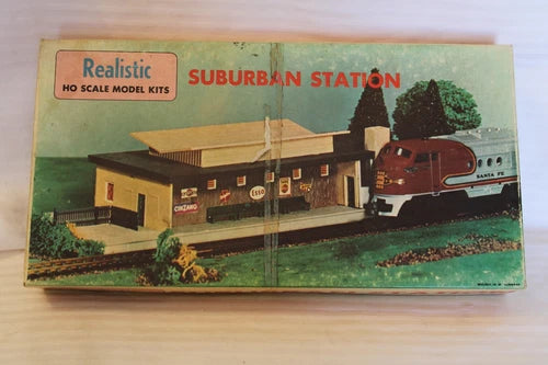 HO Scale Realistic Models, Suburban Station Kit #600-298 Vintage BN open box