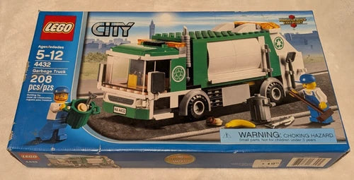 LEGO CITY: Garbage Truck (4432) - retired, unopened