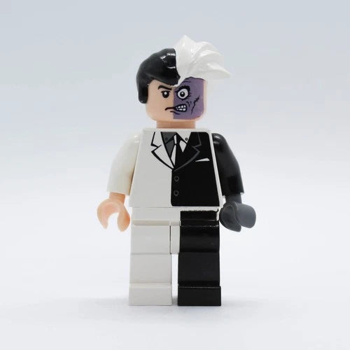 Lego Two Face Minifigure 7781 The Batmobile 2006 Batman I DC Superheroes