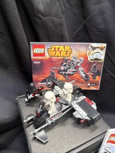 LEGO Star Wars 99-100% Complete Builds lot, with minifigures