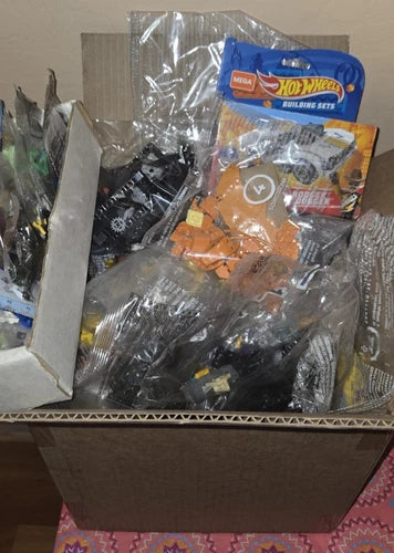 LEGO Bulk Lot 10+ LBS Pokémon One Piece Partial Mega sets parts W/ Minifigures