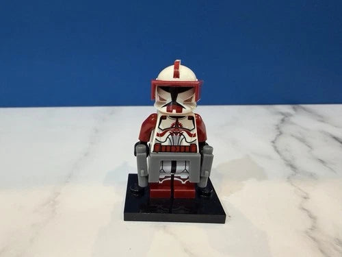 LEGO P1 Commander Fox Clone Wars 7681 Minifigure w/ Alt Legs and Visor