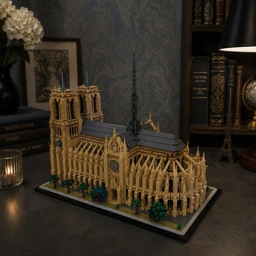 Notre-Dame de Paris Building Block Set Approx. 4380 Pieces No Box Display Model
